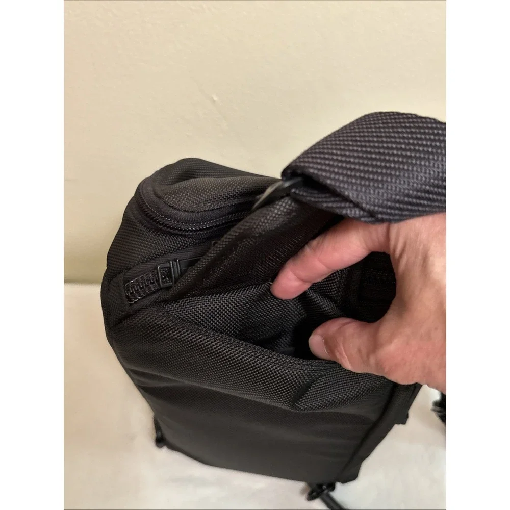 Tumi Alpha Bravo Kelley Chest Sling Bag Black Ballistic Nylon 232399D
